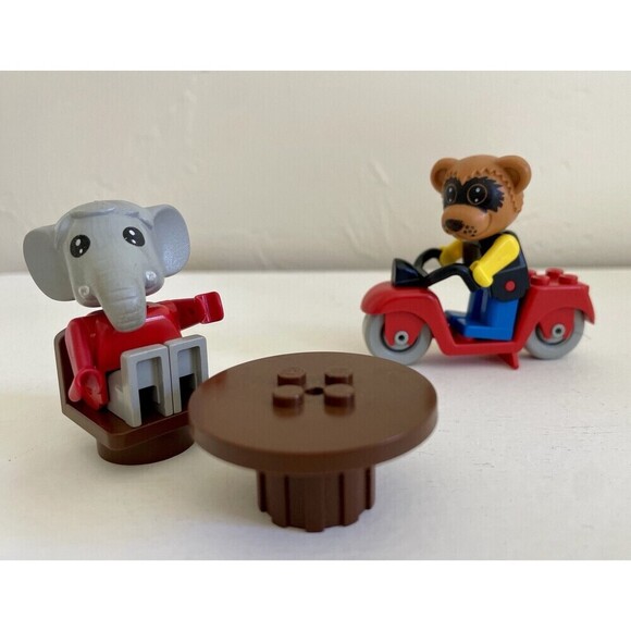 LEGO Fabuland Lot – Camper, Hospital, House, Taxi & More! - Picture 3 of 6